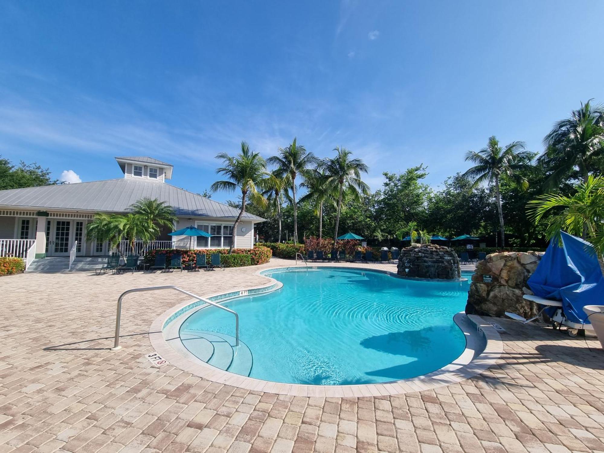 Stunning 2-Bedroom Plus Den Condo In Greenlinks Resort North North Naples Esterno foto