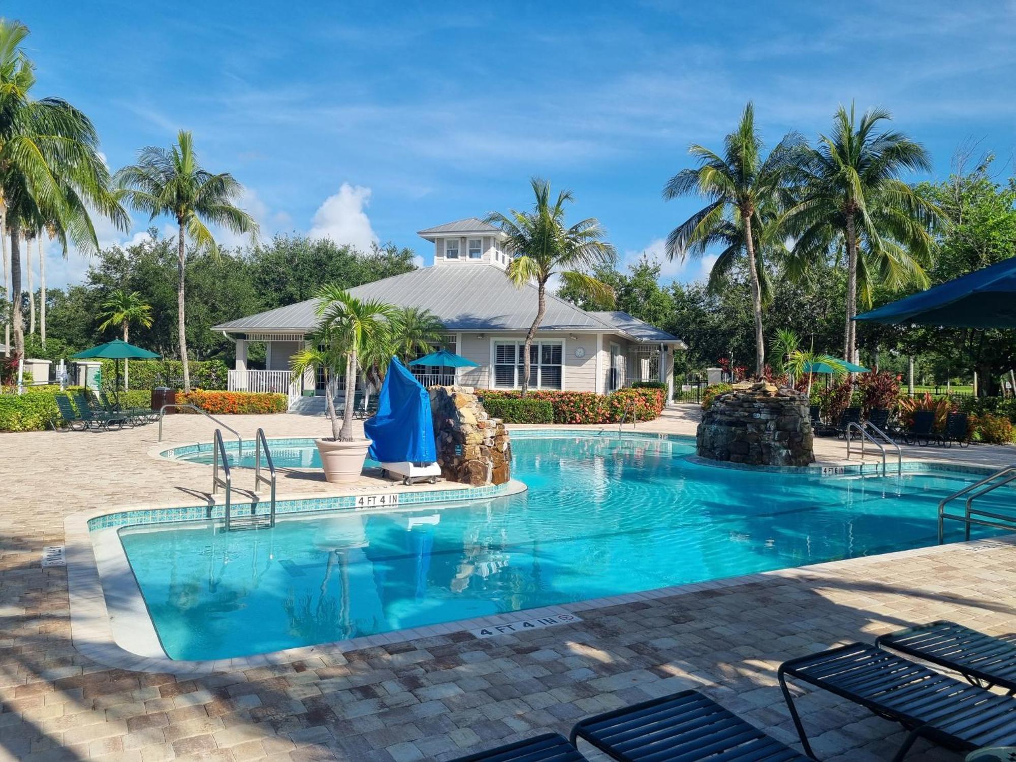 Stunning 2-Bedroom Plus Den Condo In Greenlinks Resort North North Naples Esterno foto