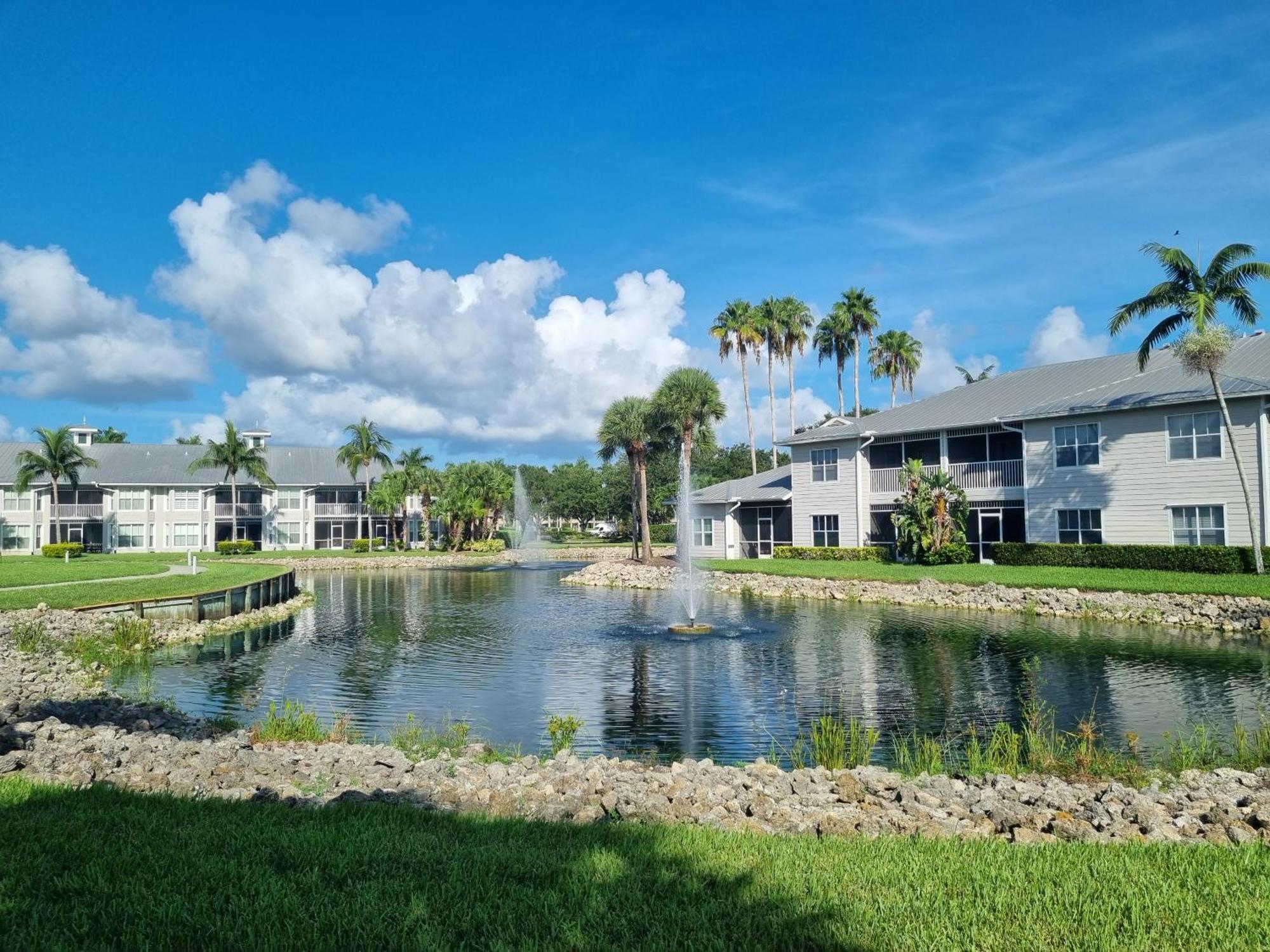 Stunning 2-Bedroom Plus Den Condo In Greenlinks Resort North North Naples Esterno foto