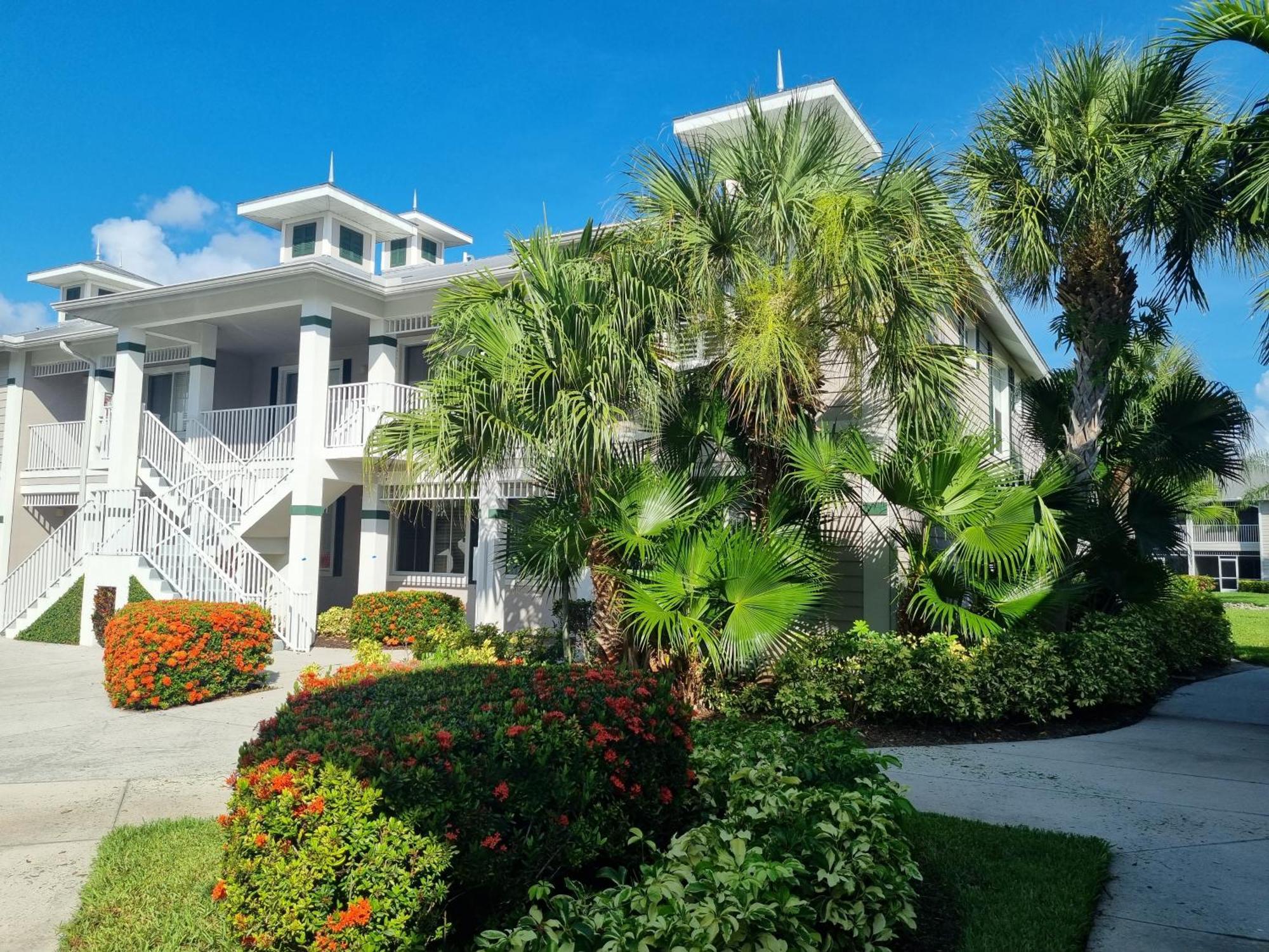 Stunning 2-Bedroom Plus Den Condo In Greenlinks Resort North North Naples Esterno foto
